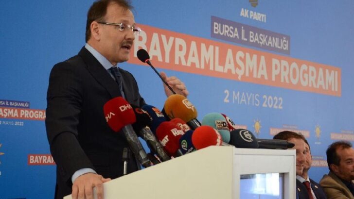 AKP’li vekilden, Özel ve İmamoğlu’na hakaret dolu sözler