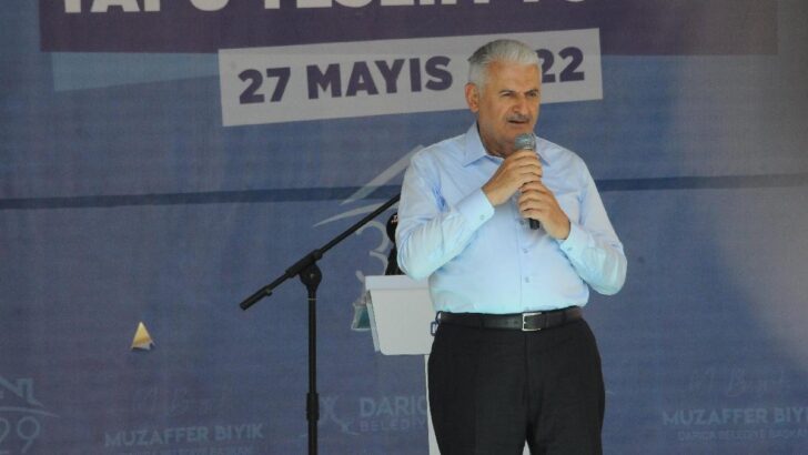 Binali Yıldırım: Sorunu olmayan deliler ve ölülerdir