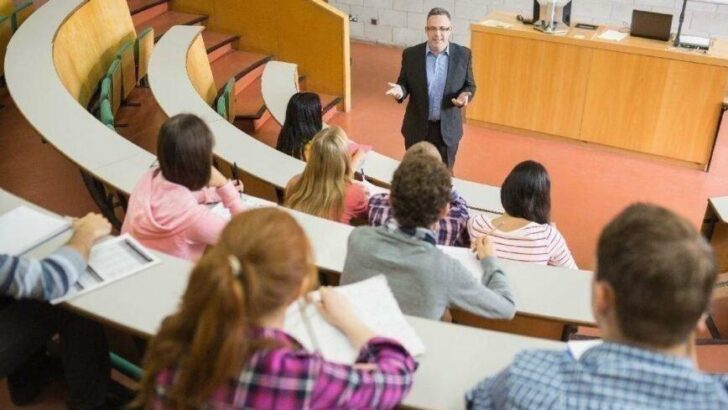 Doğuş Üniversitesi 33 öğretim üyesi alıyor