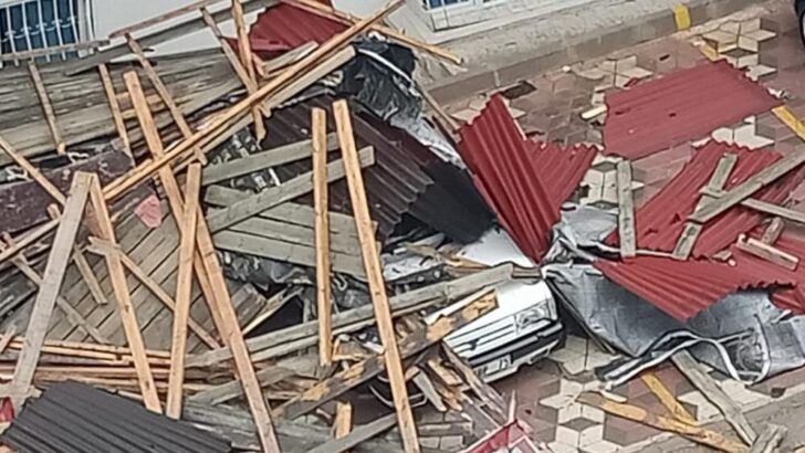 Fırtına araçları bu hale getirdi