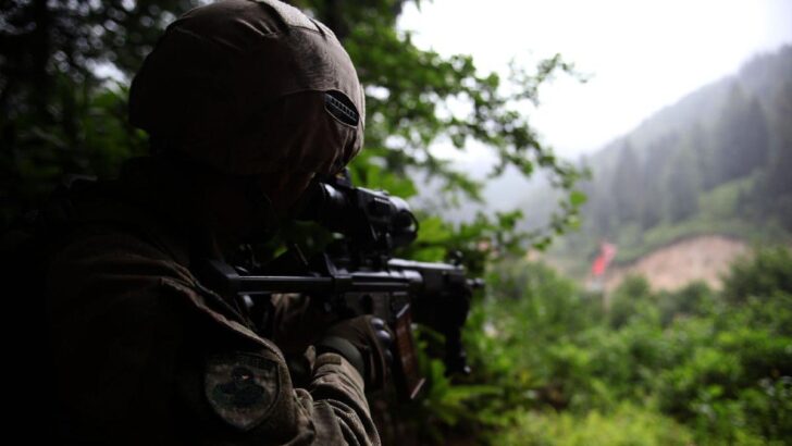 Van’da operasyon: Çok sayıda mühimmat ele geçirildi