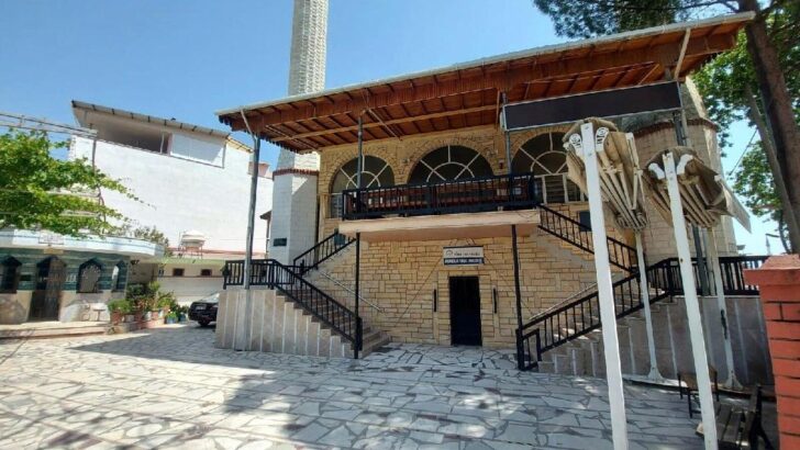 İzmir’de camiden Bülent Ersoy şarkısı çalan şüpheli yakalandı