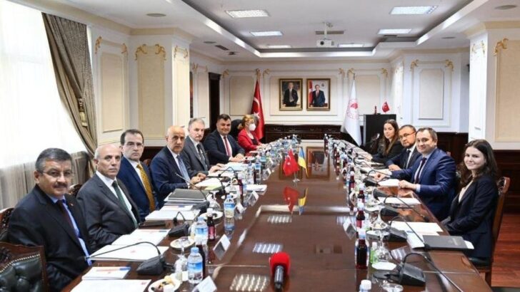 Bakan Kirişci, Ukraynalı mevkidaşı ile bir araya geldi