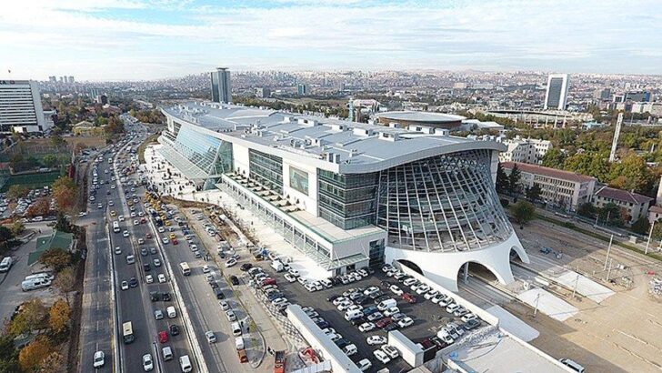 11 yılda 23 milyar liralık 42 ihale aldı