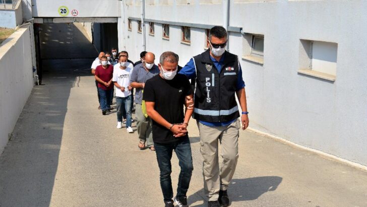 Adana’da tefeci şebekesine operasyon: Yüzde 150 faizle borçlandırmışlar