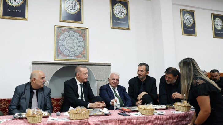 Erdoğan, 20 yıl sonra cemevini ziyaret etti