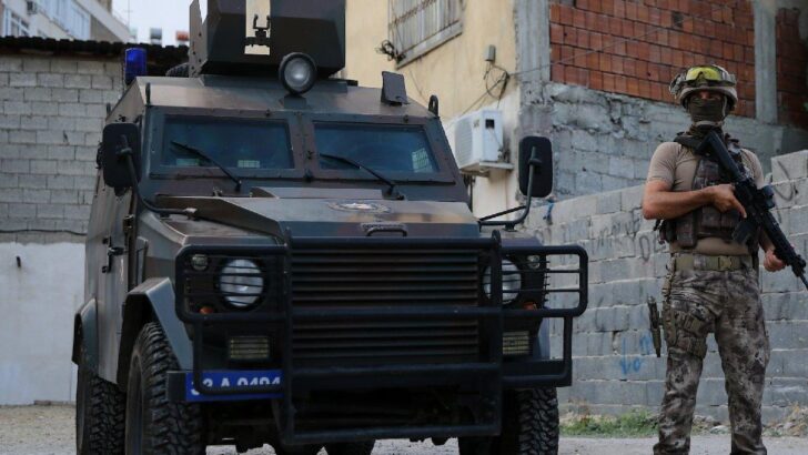 Mersin’de PKK/KCK operasyonu: 8 gözaltı