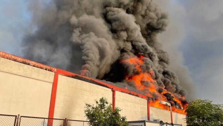 Uşak’ta bir fabrika yangını daha