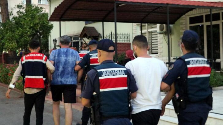 3 FETÖ şüphelisi Sakız Adası’na kaçmaya çalışırken yakalandı