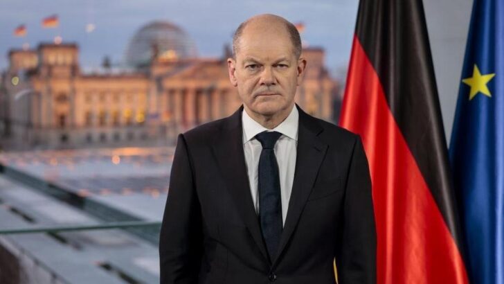 Almanya Başbakanı Scholz ile Zelenskiy telefonda görüştü