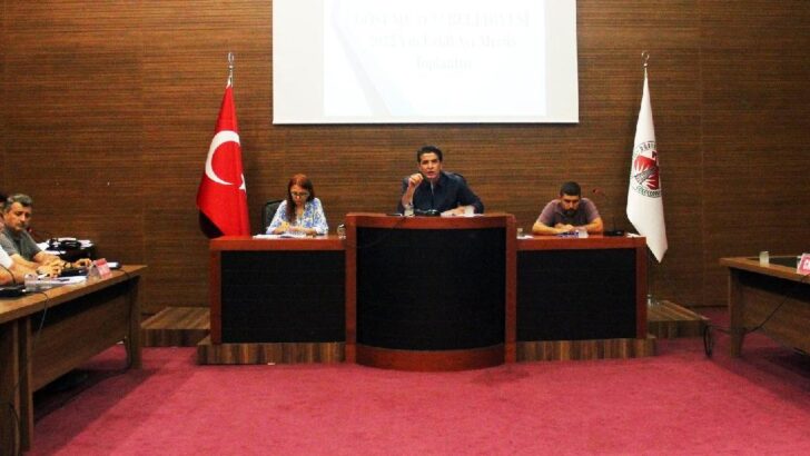 CHP’li belediye başkanı AKP’li meclis üyelerine isyan etti