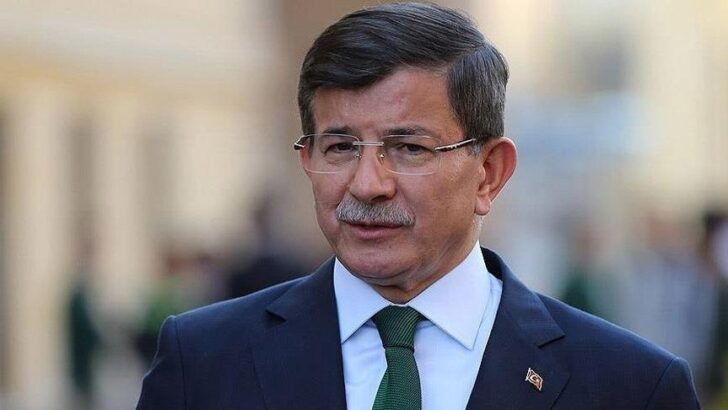 Davutoğlu: Cumhurbaşkanı hepinizi birer birer feda edecek