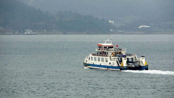Gökçeada ve Bozcaada hatlarına fırtına engeli