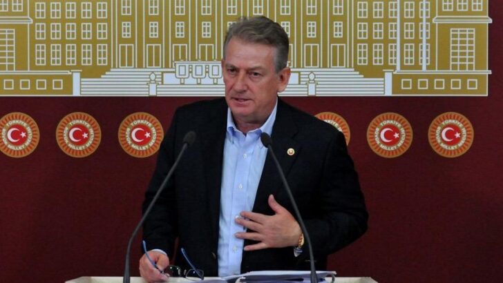 Haluk Pekşen hayatını kaybetti