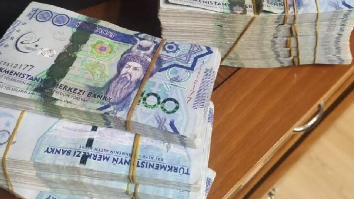 Piyasaya sahte Türkmenistan Manatı süreceklerdi