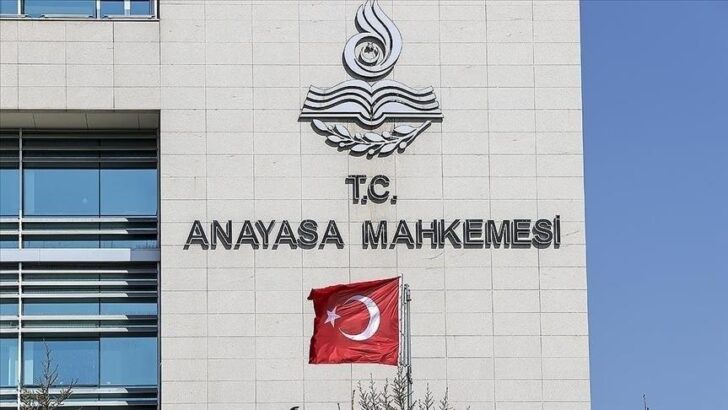 AYM, sansür yasasının tartışılmalı maddesini esastan görüşecek