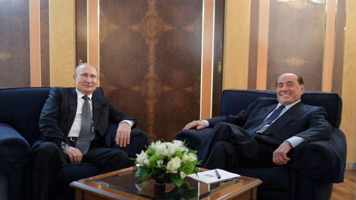 Berlusconi: Zelenskiy, Putin’i savaşa sürükledi