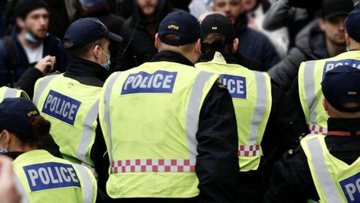 İngiltere’de göçmenlik merkezine molotofkokteyli atan kişi intihar etti