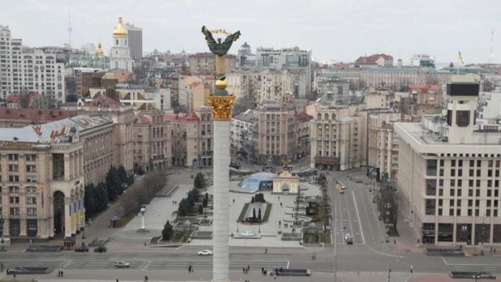 Kiev’de peş peşe patlama sesleri