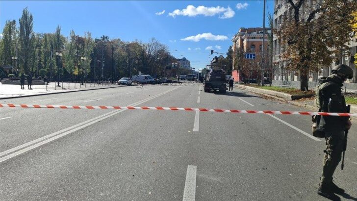 Kiev’deki Alman Büyükelçiliği’ne füze isabet etti
