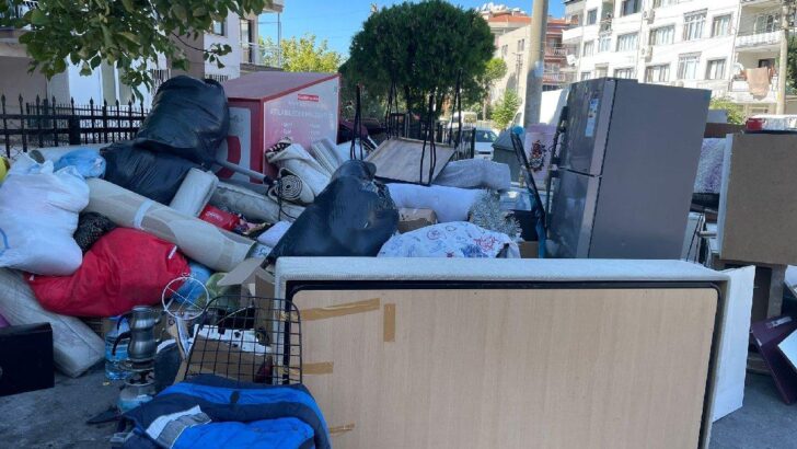 Kiracı, ev sahibinden eşyalarını dışarı attığı gerekçesiyle şikayetçi oldu