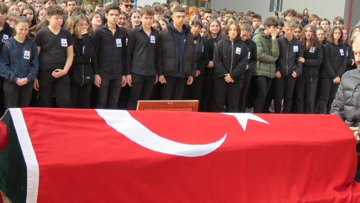 Kırklareli’nde ders anlatırken kalp krizi geçiren öğretmen yaşamını yitirdi