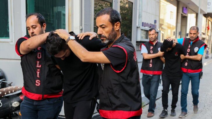 Kuran yırtıp, sayfalarını yakan iki kişinin ifadesi ortaya çıktı