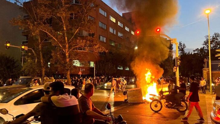 Mahsa Amini protestolarında 14 yabancı gözaltına alındı