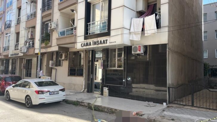 İzmir depreminde balkondan atlayan Efe hayatını kaybetti