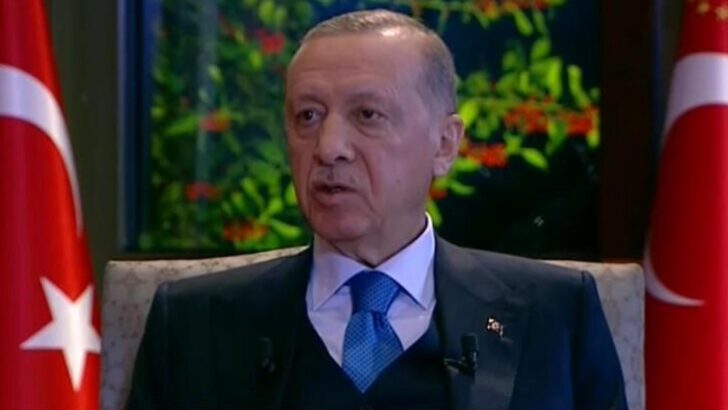 Cumhurbaşkanı Erdoğan: Manevi değerlere hassasiyeti olmayanın seccadede gözü olmaz