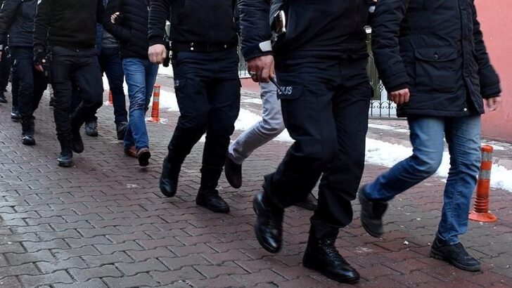 İzmir merkezli 10 ilde FETÖ operasyonu: 25 gözaltı kararı