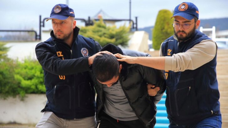 Sahte konteyner ilanıyla depremzedeleri dolandırdı