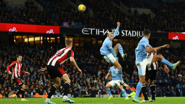 Manchester City Brentford’u Erling Haaland ile geçti