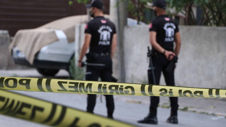 Ankara’da cinayet: Tartıştığı eşini ve oğlunu öldürdü