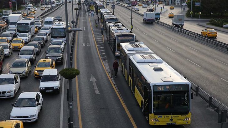 Beylikdüzü’nde metrobüs kazası
