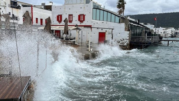Bodrum için fırtına uyarısı: Denize açılmayın