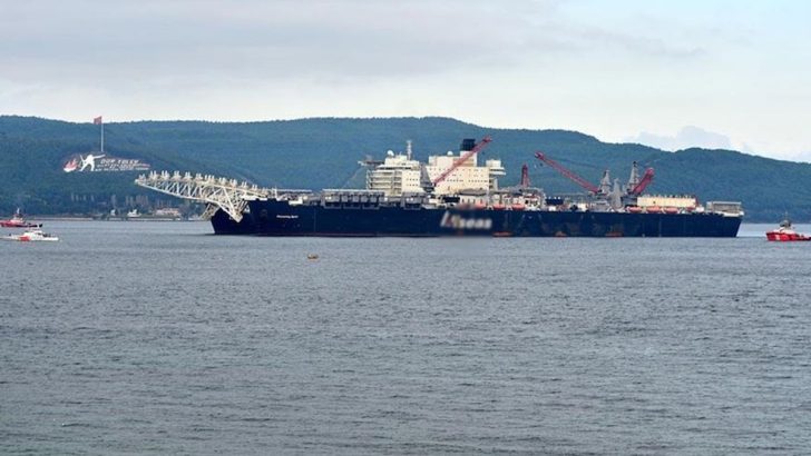 Çanakkale Boğazı transit gemilere açıldı