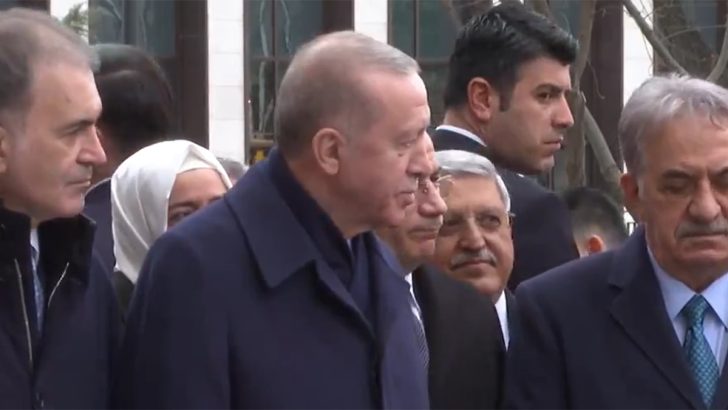 Erdoğan’dan A Haber muhabirine fırça: Rüya kendine gel