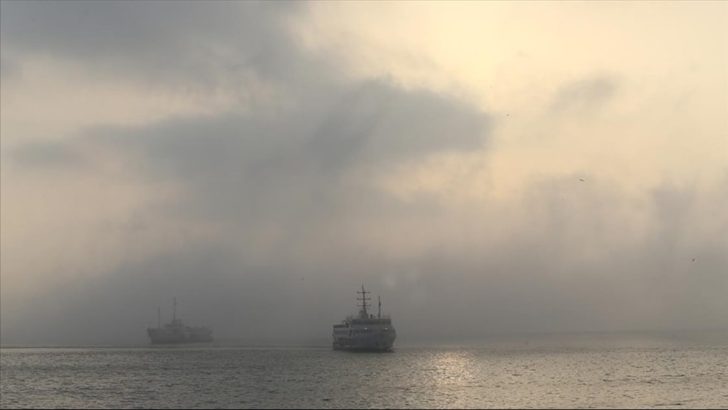 İstanbul’da deniz ulaşımına sis engeli