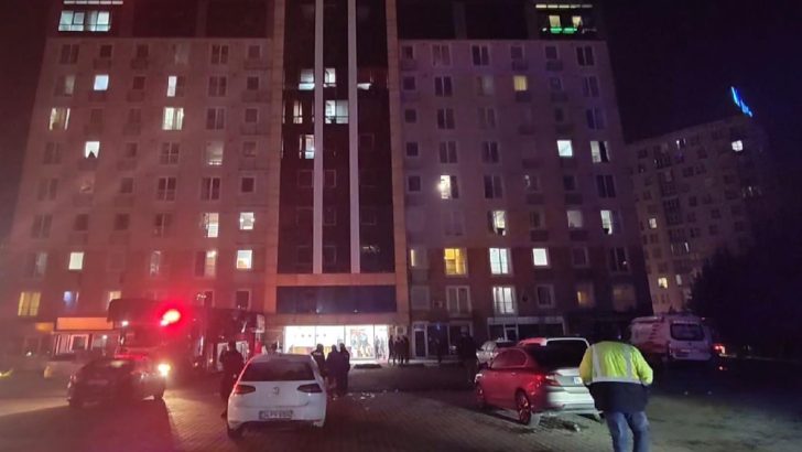 İstanbul’da rezidans yangını… 40 kişi mahsur kaldı