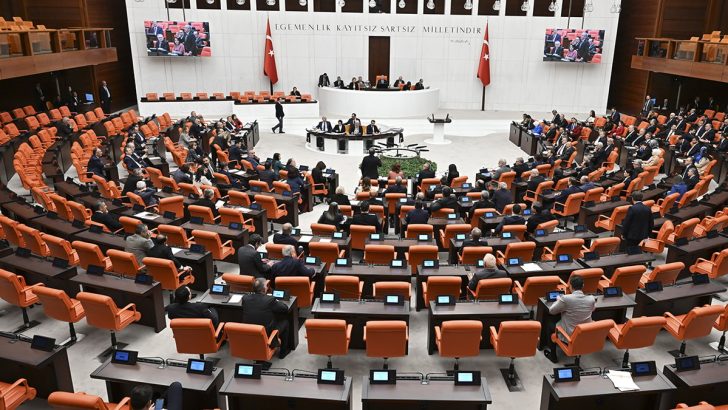 Meclis’te ’28 Şubat’ tartışması
