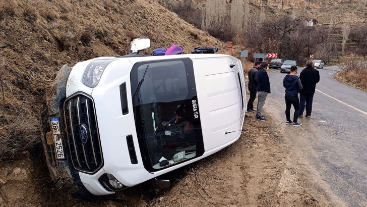 Öğrenci servisi devrildi: Çok sayıda yaralı var