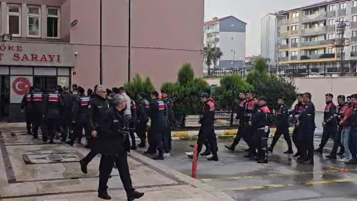 Sahte faturalarla yüz milyonlarca lira götürmüşler… 18 gözaltı