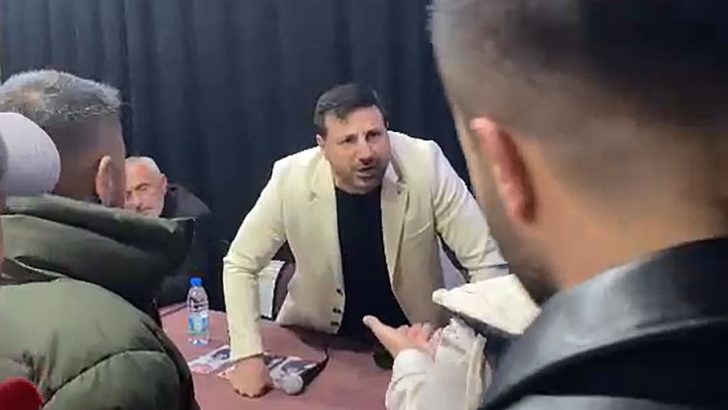 YRP Düzce Adayı Davut Güloğlu, vatandaşla tartıştı