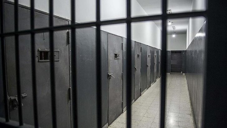 Mahkumları döven 10 polis gözaltına alındı