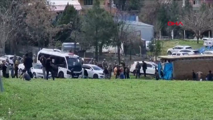 Diyarbakır’da silahlı, taşlı seçim kavgası… Yaralılar var