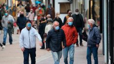 Covid-19 vakaları arttı, maskeler geri mi dönüyor?