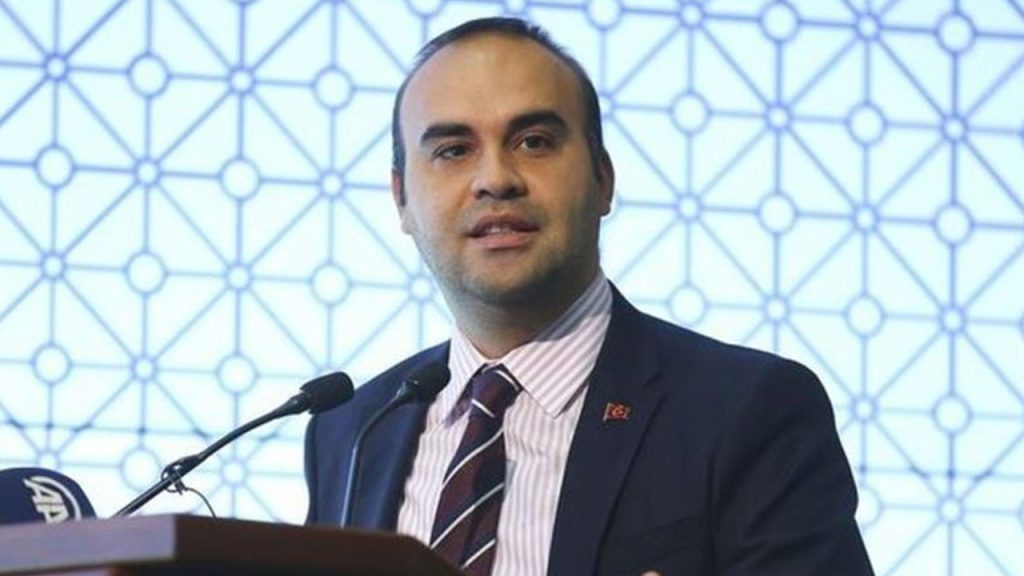 Fatih Kacır’dan ‘Ay’a milli uzay aracımızla gideceğiz’ açıklaması