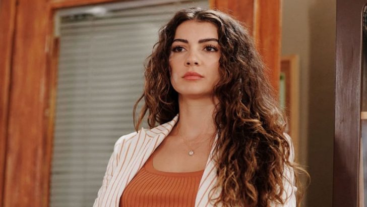 Oyuncu Burcu Özberk’ten sitem dolu sözler! Sosyal medya sallandı