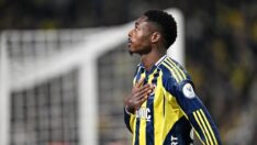 Anthony Musaba, gözyaşlarına hakim olamadı